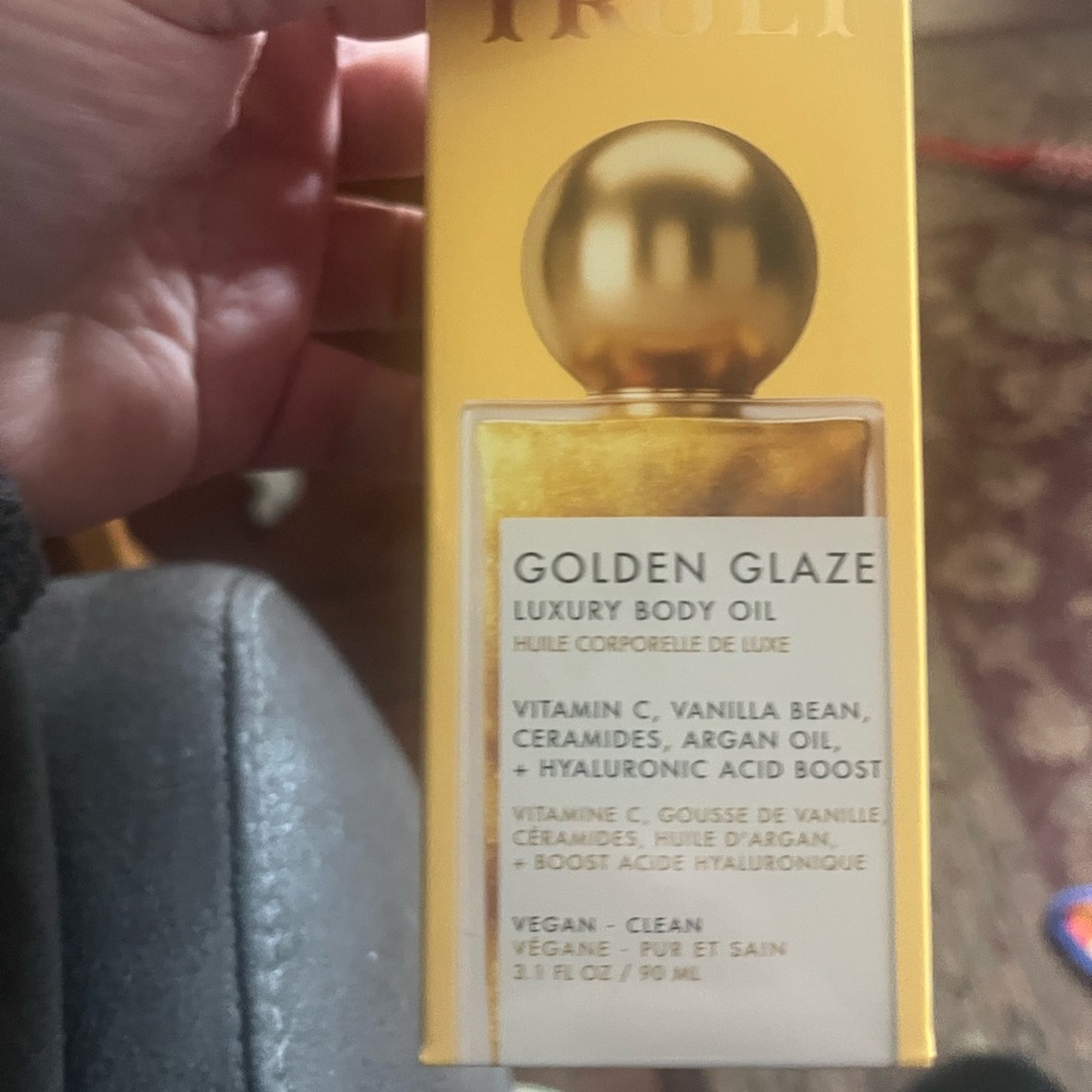 Truly Golden Glaze Luxury Body Oil - Gold & White Packaging